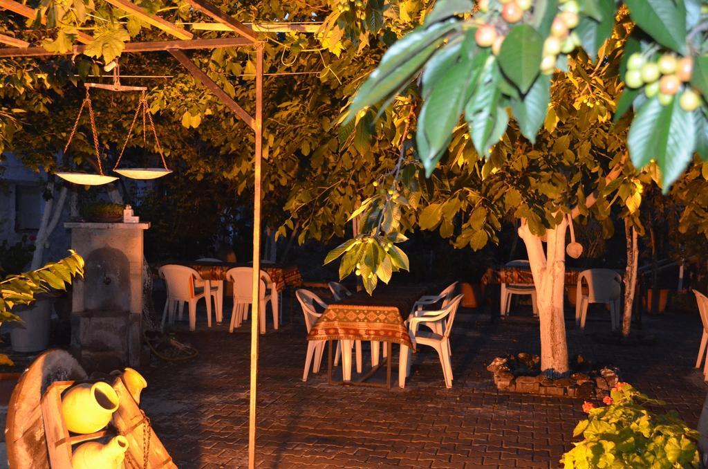 Erciyes Stone Hotel Uchisar Exterior photo