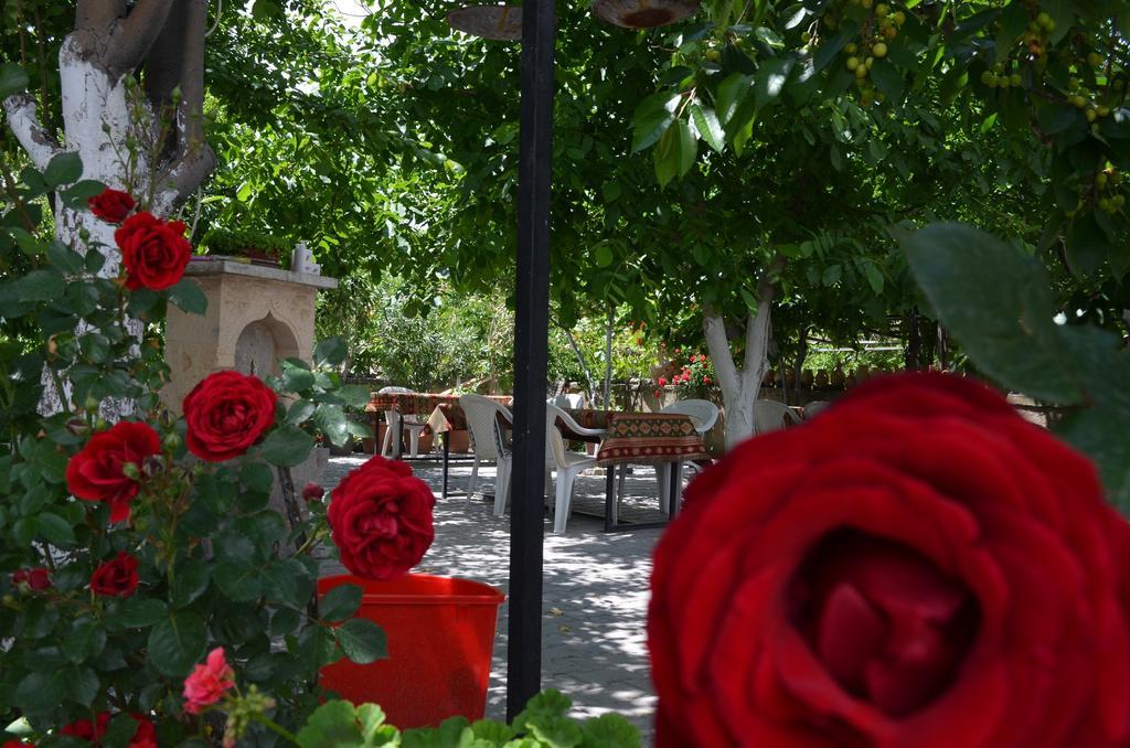 Erciyes Stone Hotel Uchisar Exterior photo