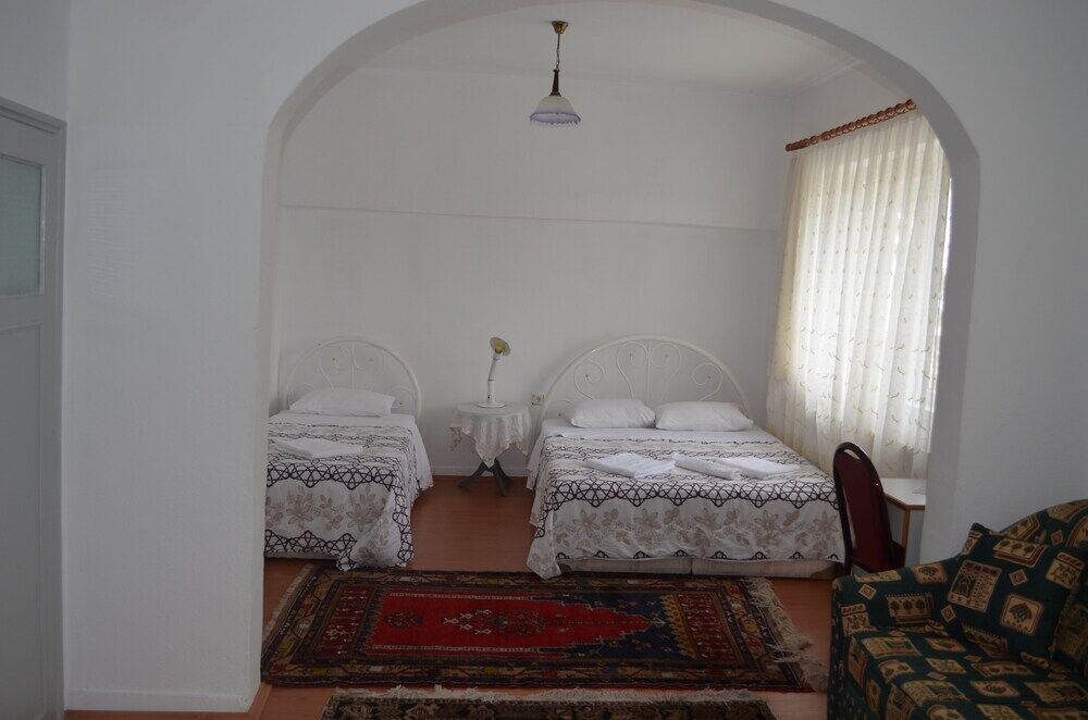 Erciyes Stone Hotel Uchisar Exterior photo